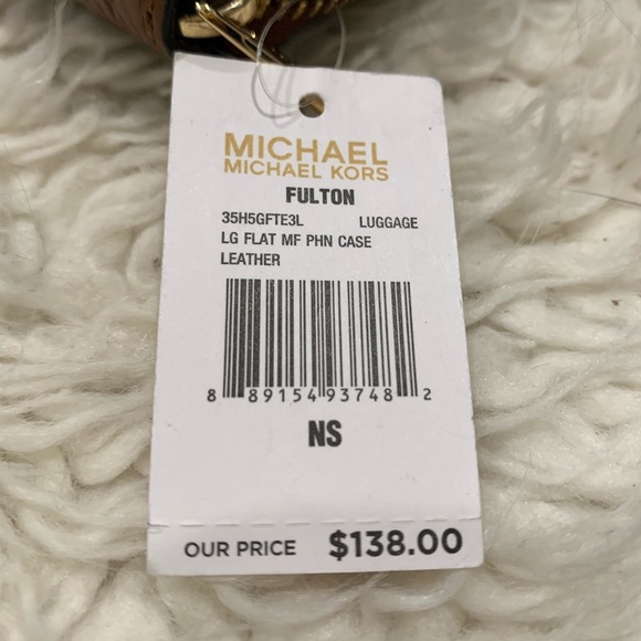 NWT MK Wallet - Picture 3 of 3